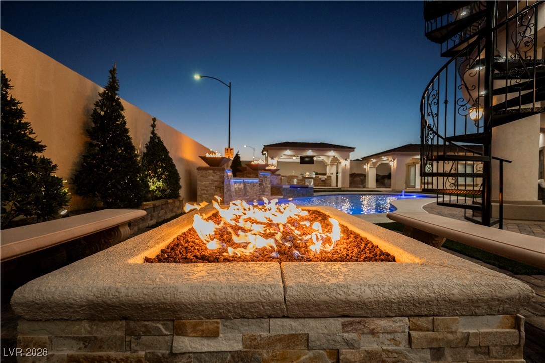 1721 South Tioga Way