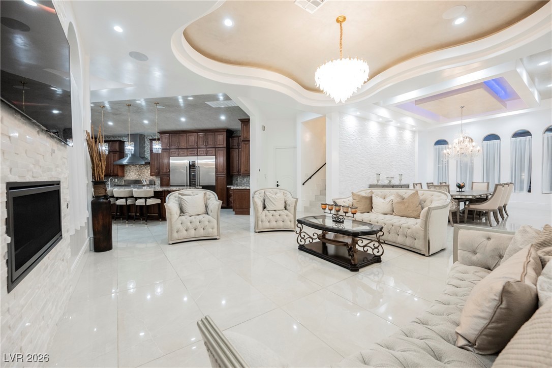 1721 South Tioga Way