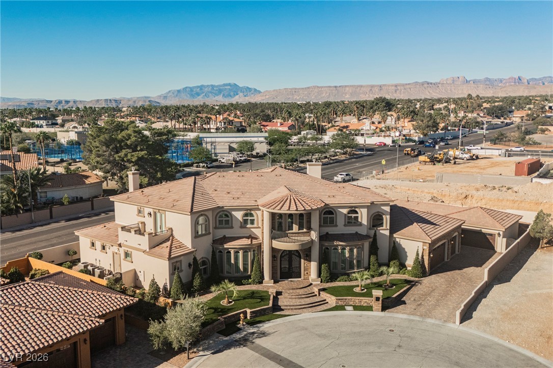 1721 South Tioga Way