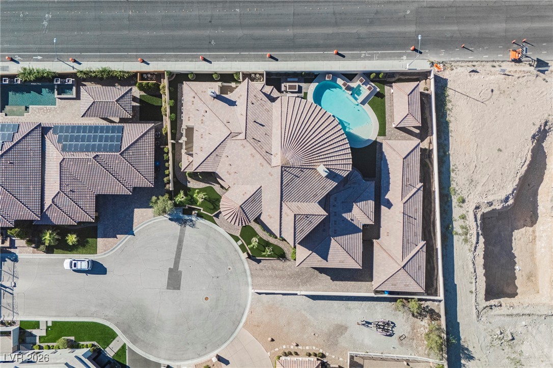 1721 South Tioga Way