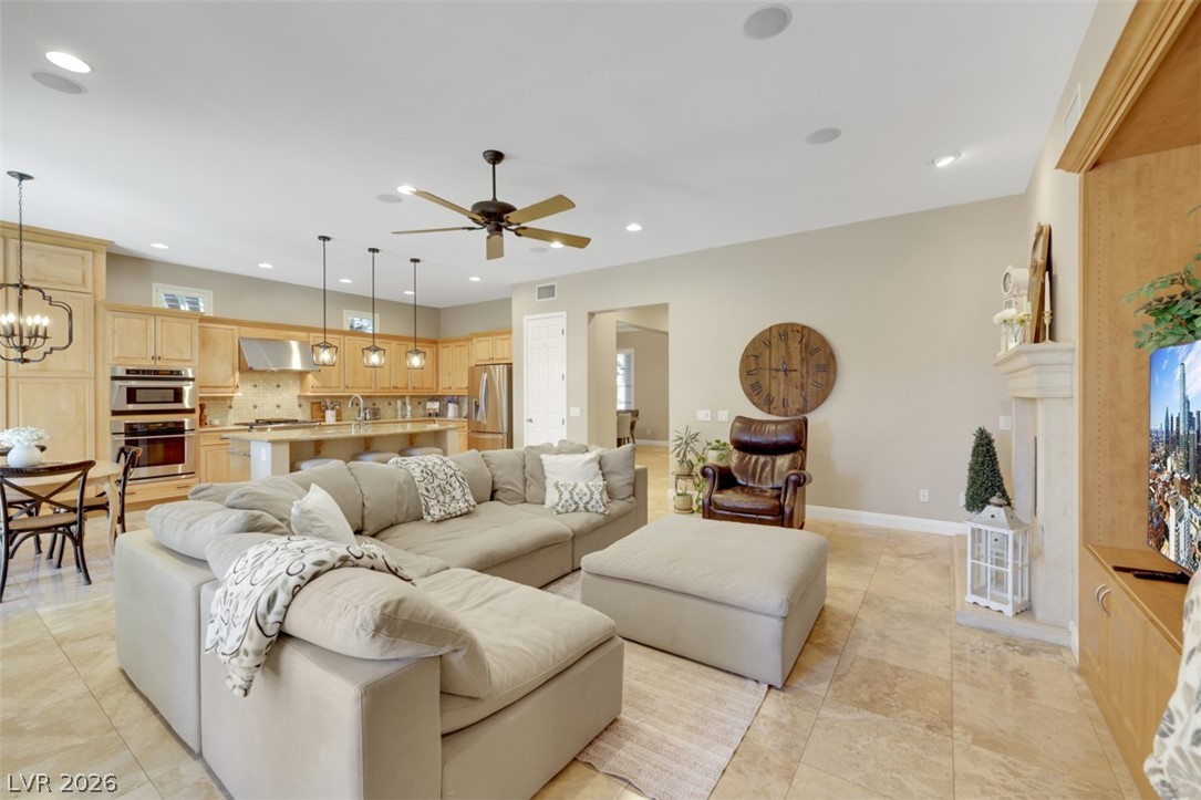 15 Oro Valley Drive