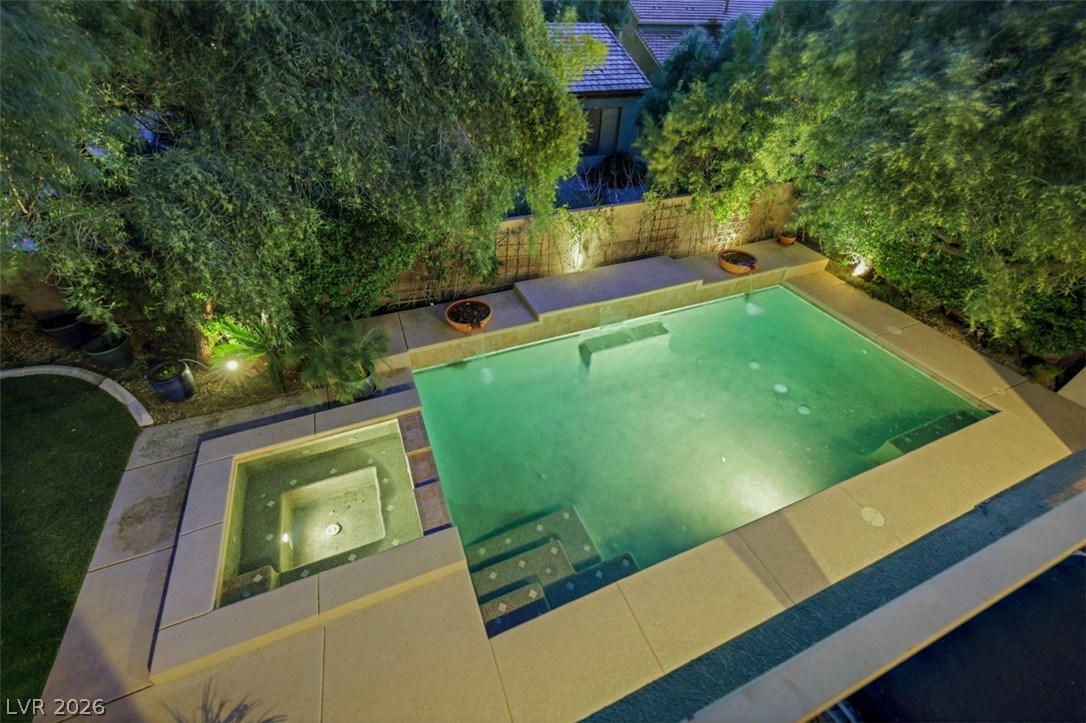 15 Oro Valley Drive