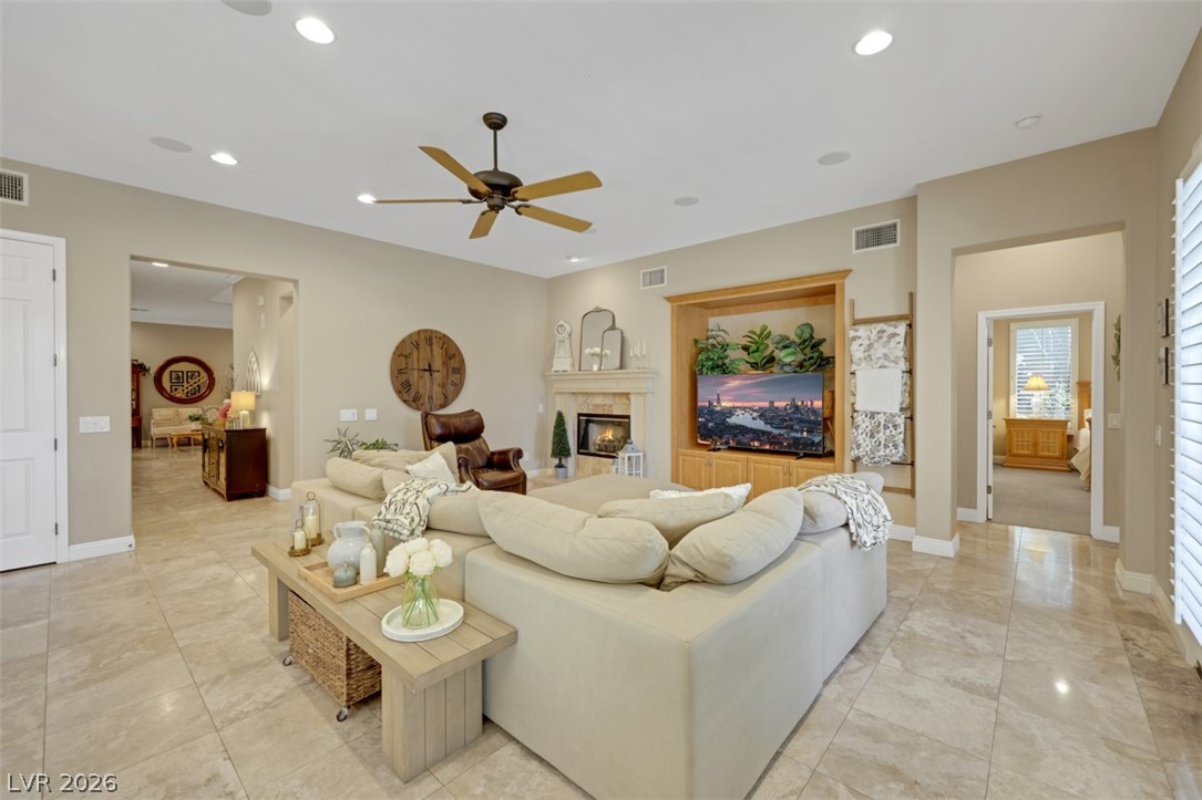 15 Oro Valley Drive