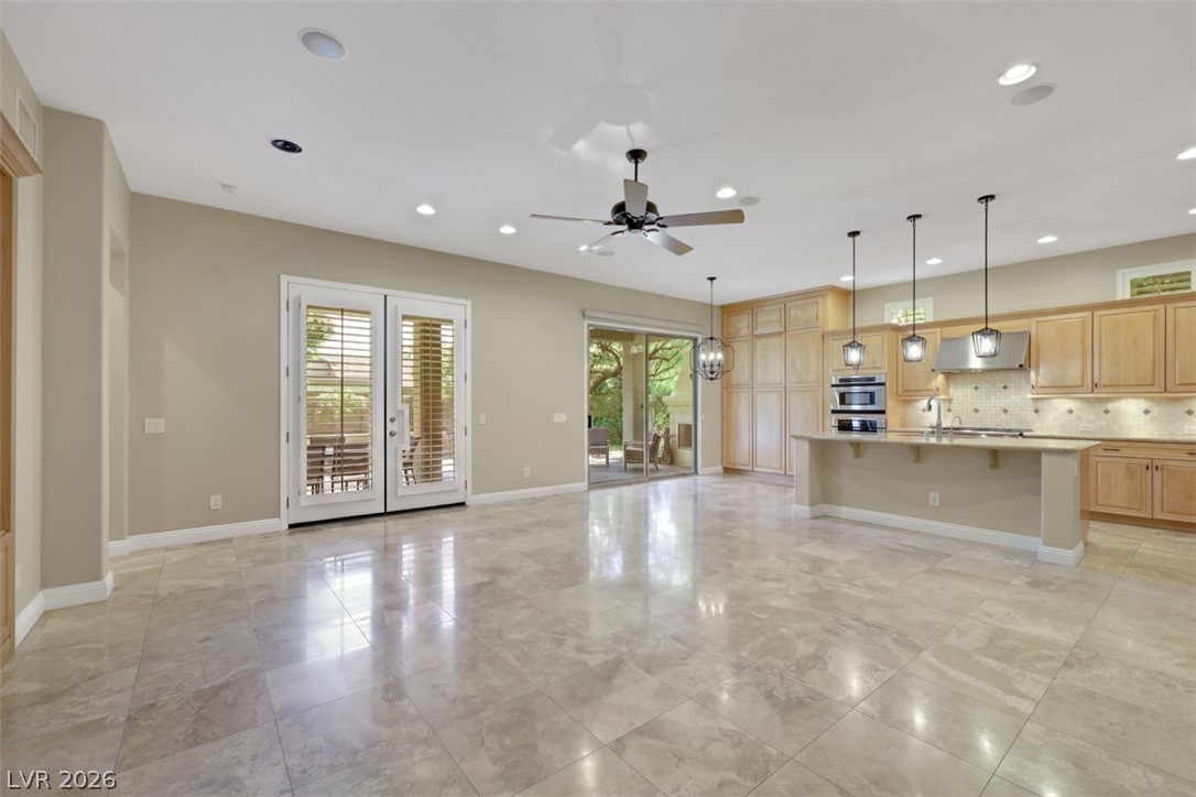 15 Oro Valley Drive