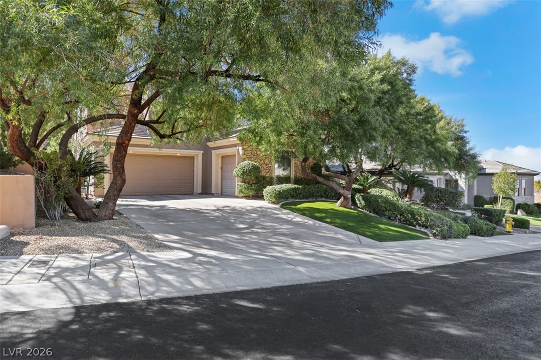 15 Oro Valley Drive