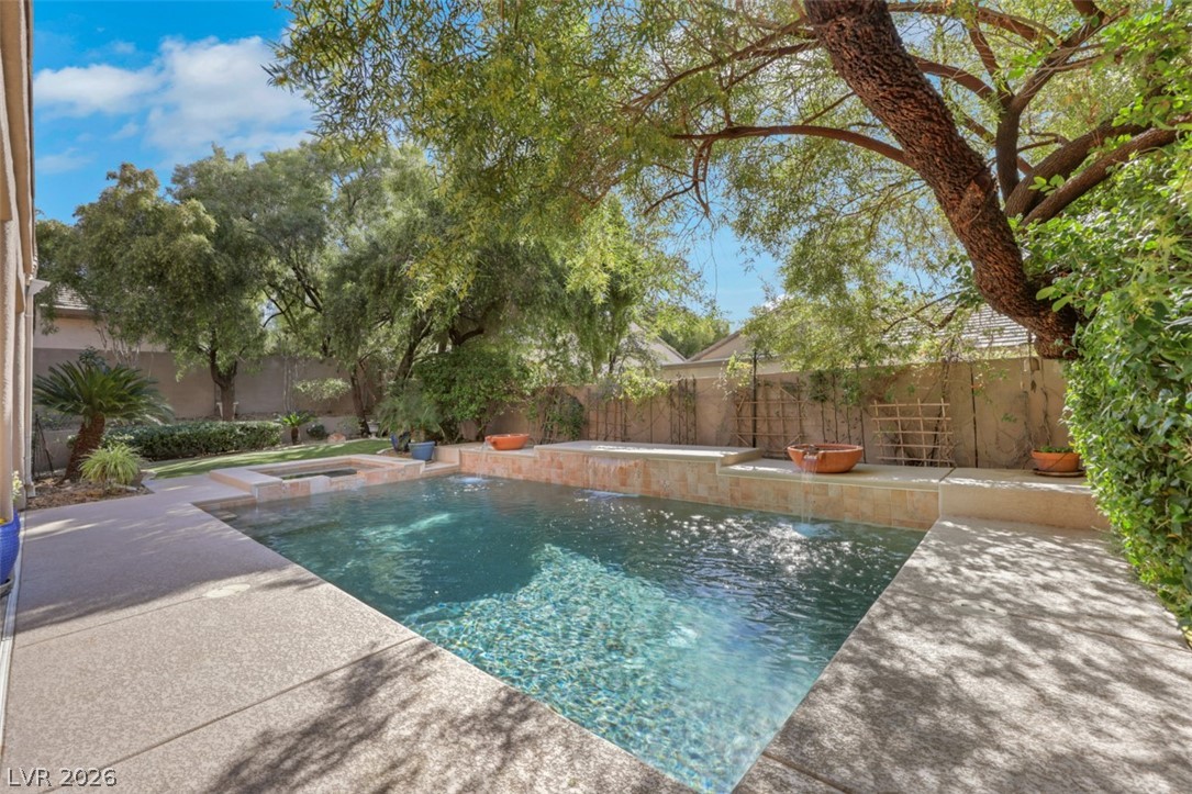 15 Oro Valley Drive