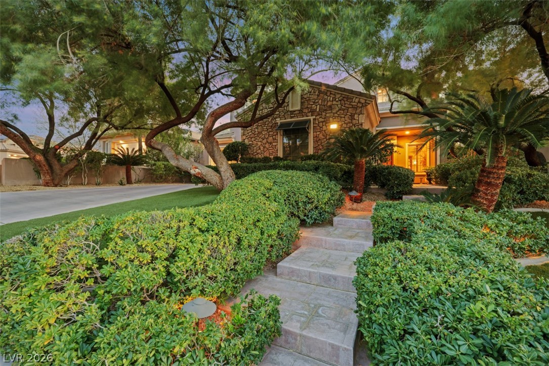 15 Oro Valley Drive