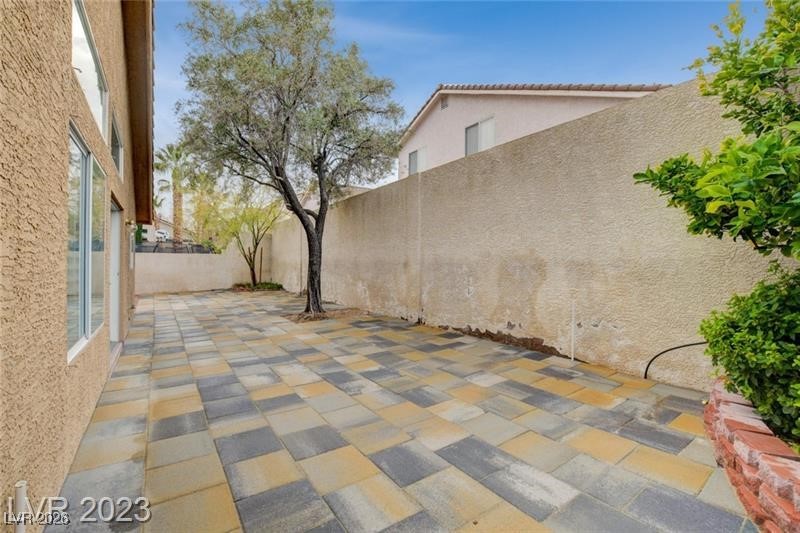 1609 Vespertina Court