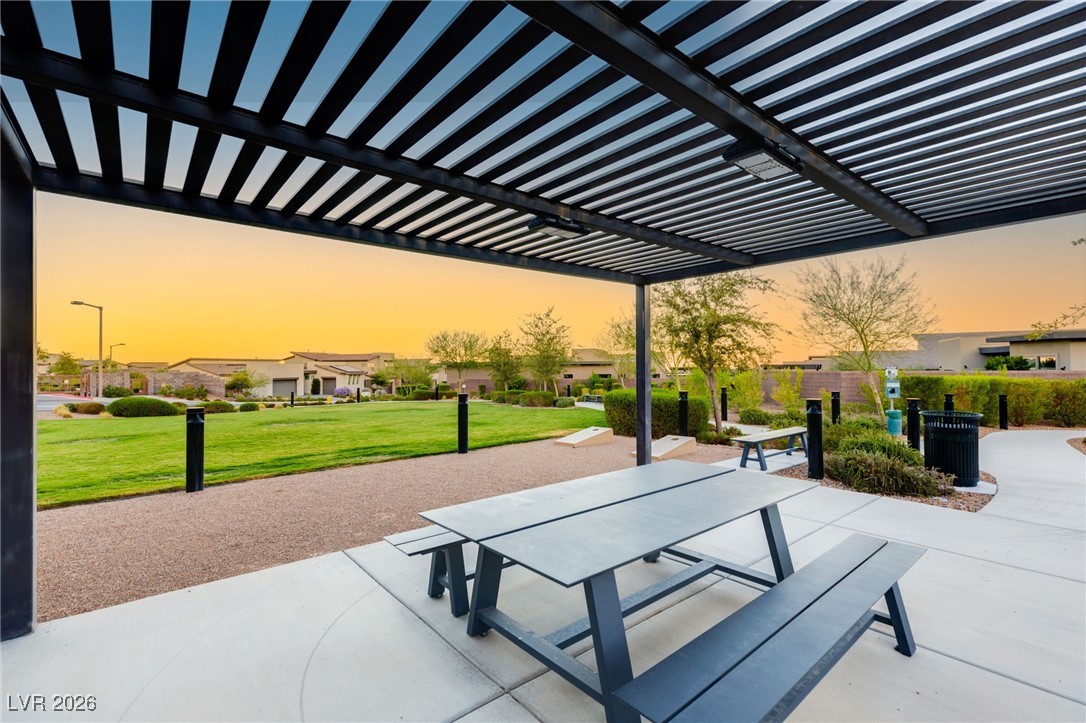 445 Cliff Terrace Avenue