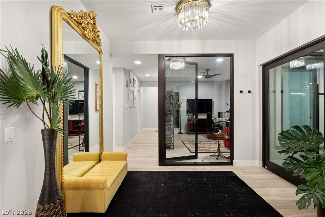 445 Cliff Terrace Avenue