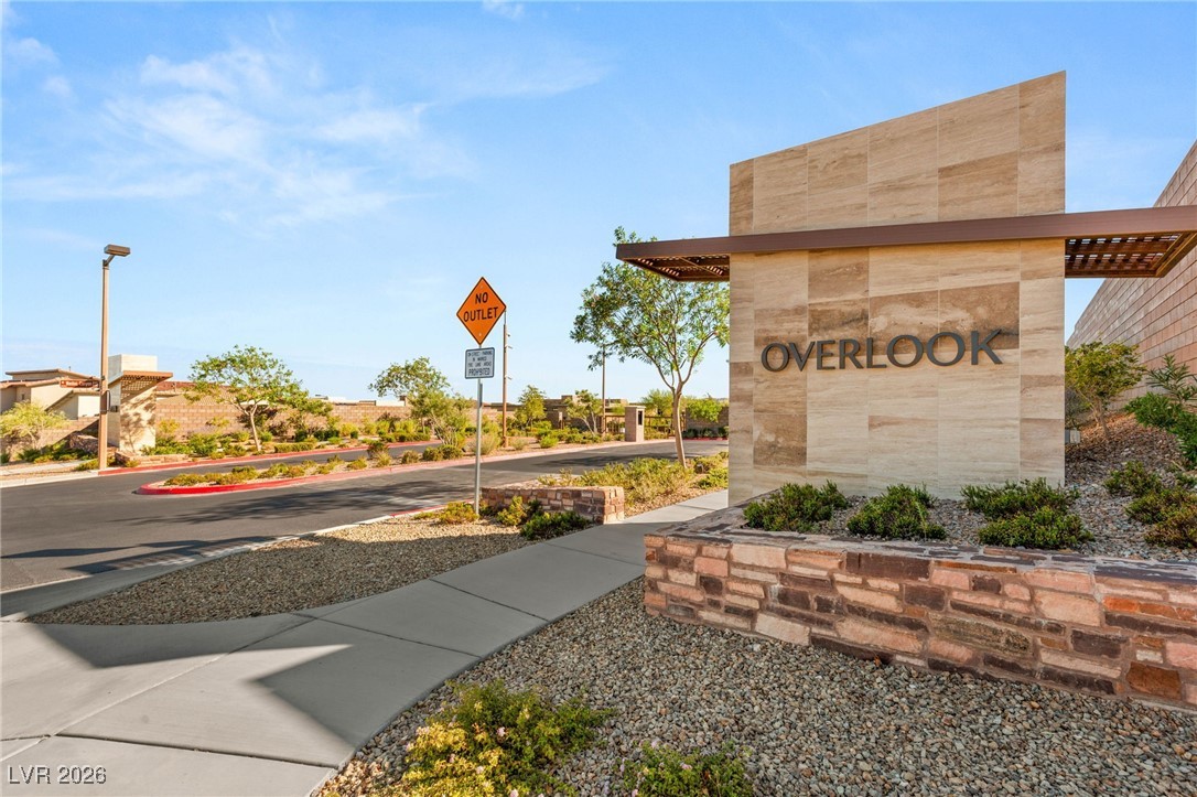 445 Cliff Terrace Avenue