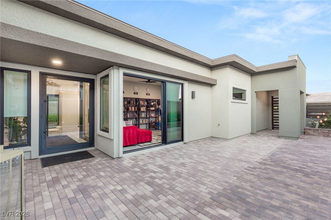 445 Cliff Terrace Avenue