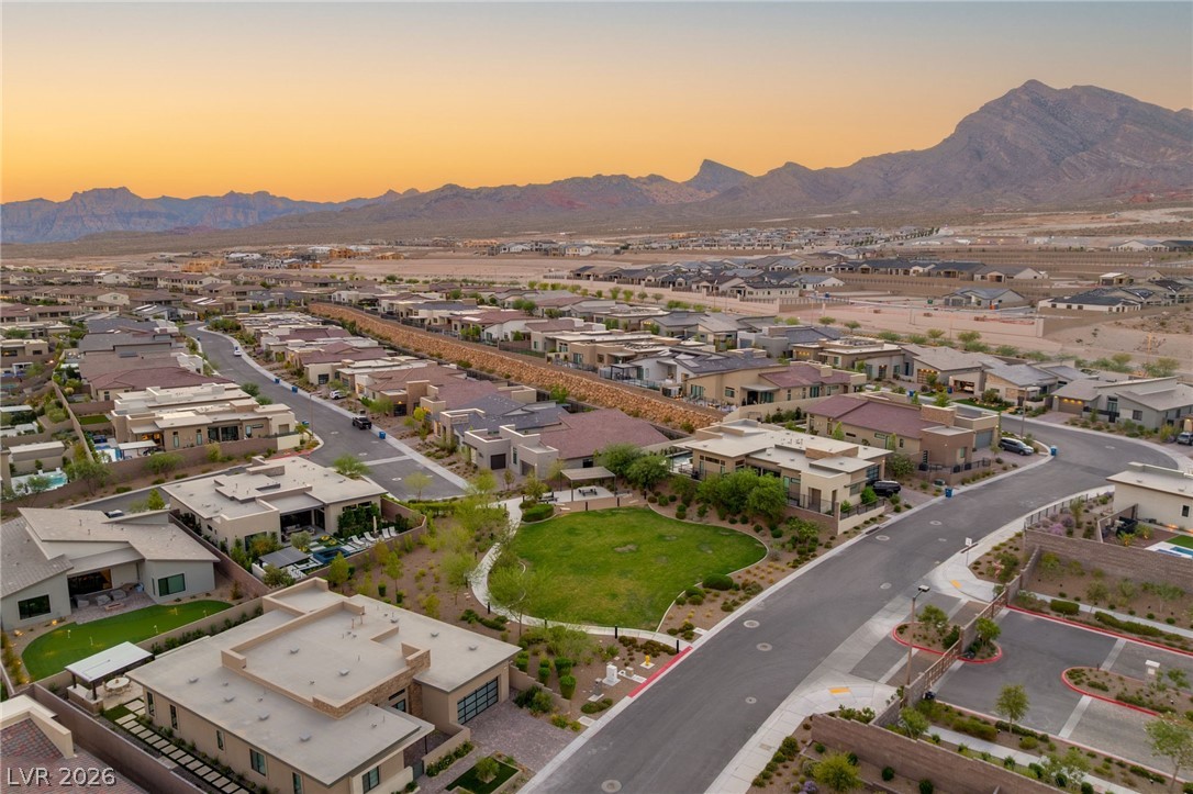 445 Cliff Terrace Avenue