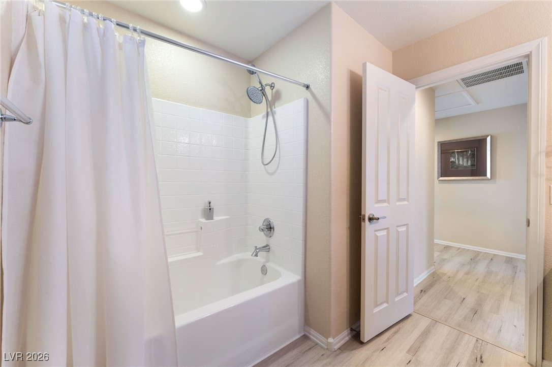 1413 Nature Loop Avenue