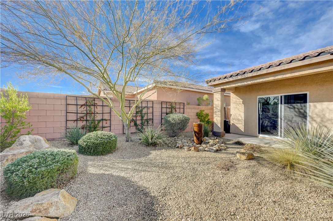 7301 Sunny Countryside Avenue