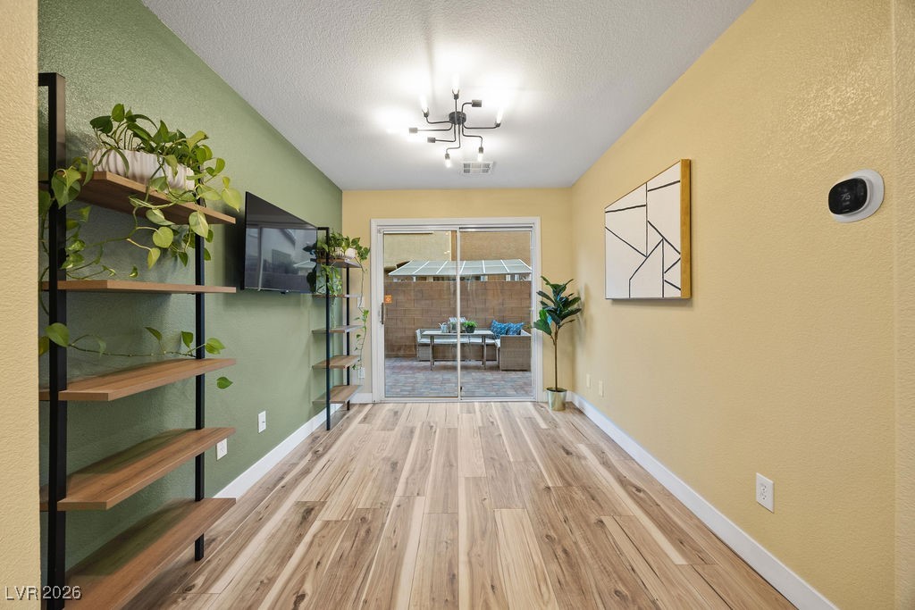 10423 Wildflower Gully Street