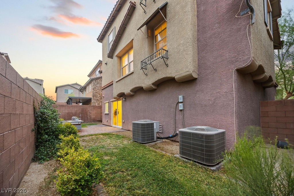 10423 Wildflower Gully Street