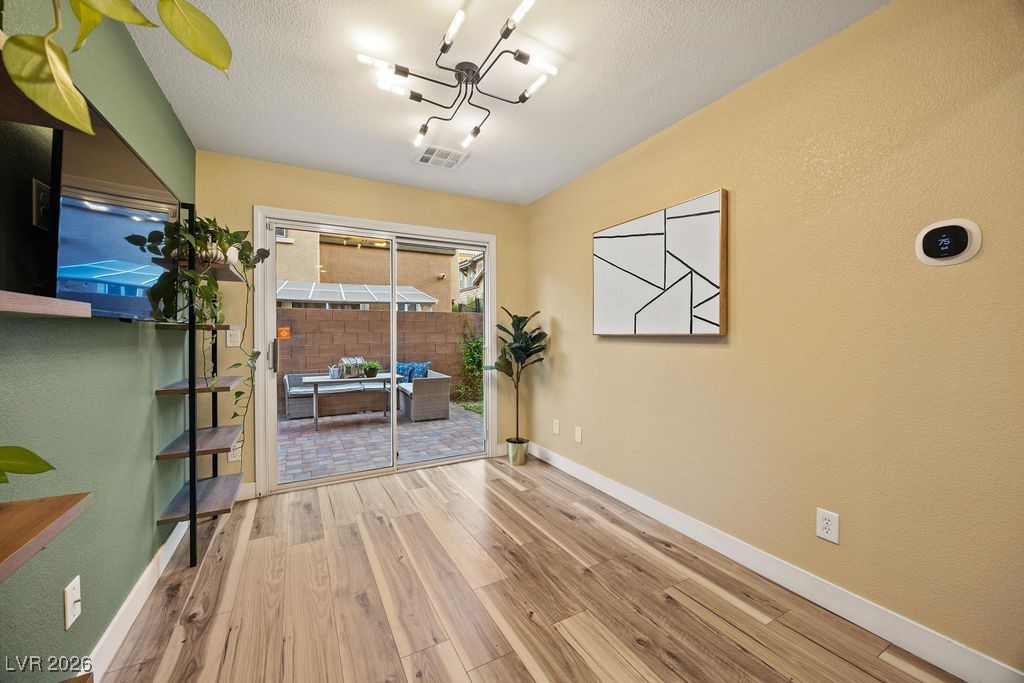 10423 Wildflower Gully Street