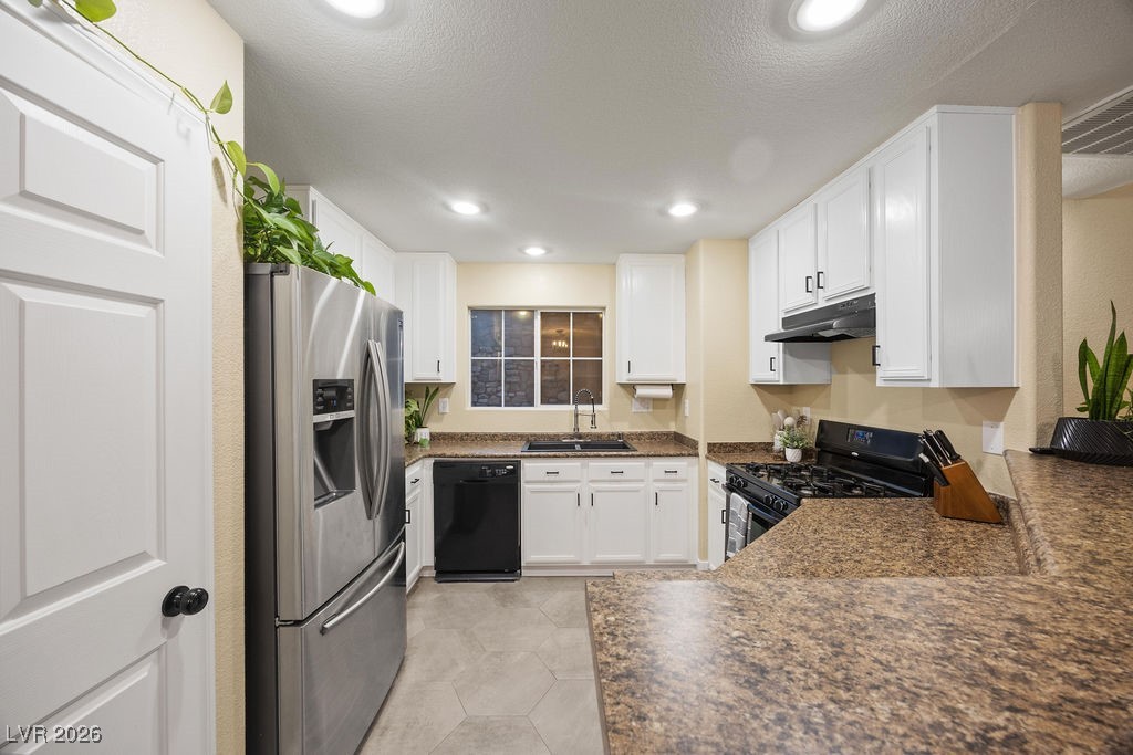 10423 Wildflower Gully Street