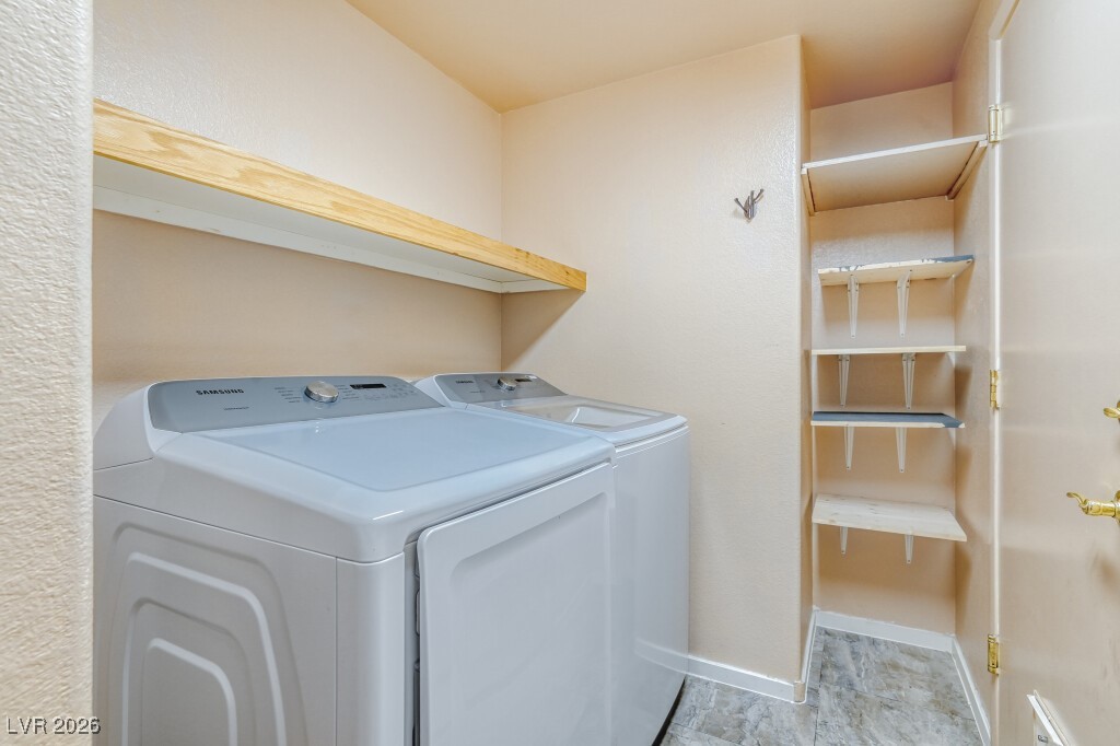 1883 Silver Breeze Avenue