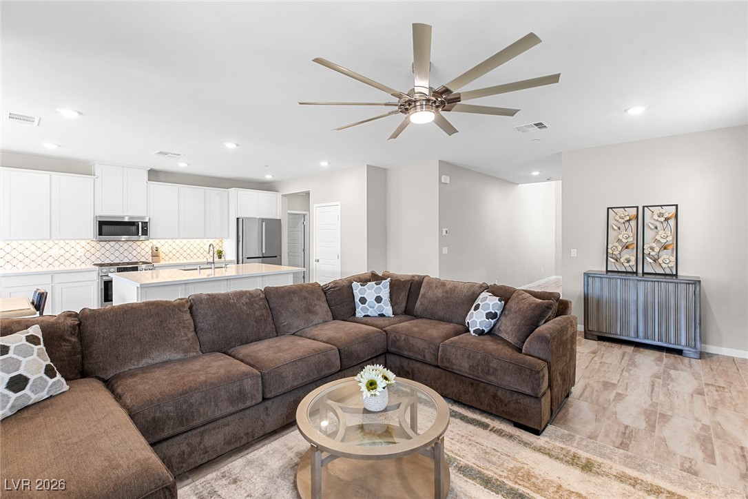 194 Viento Ridge Street