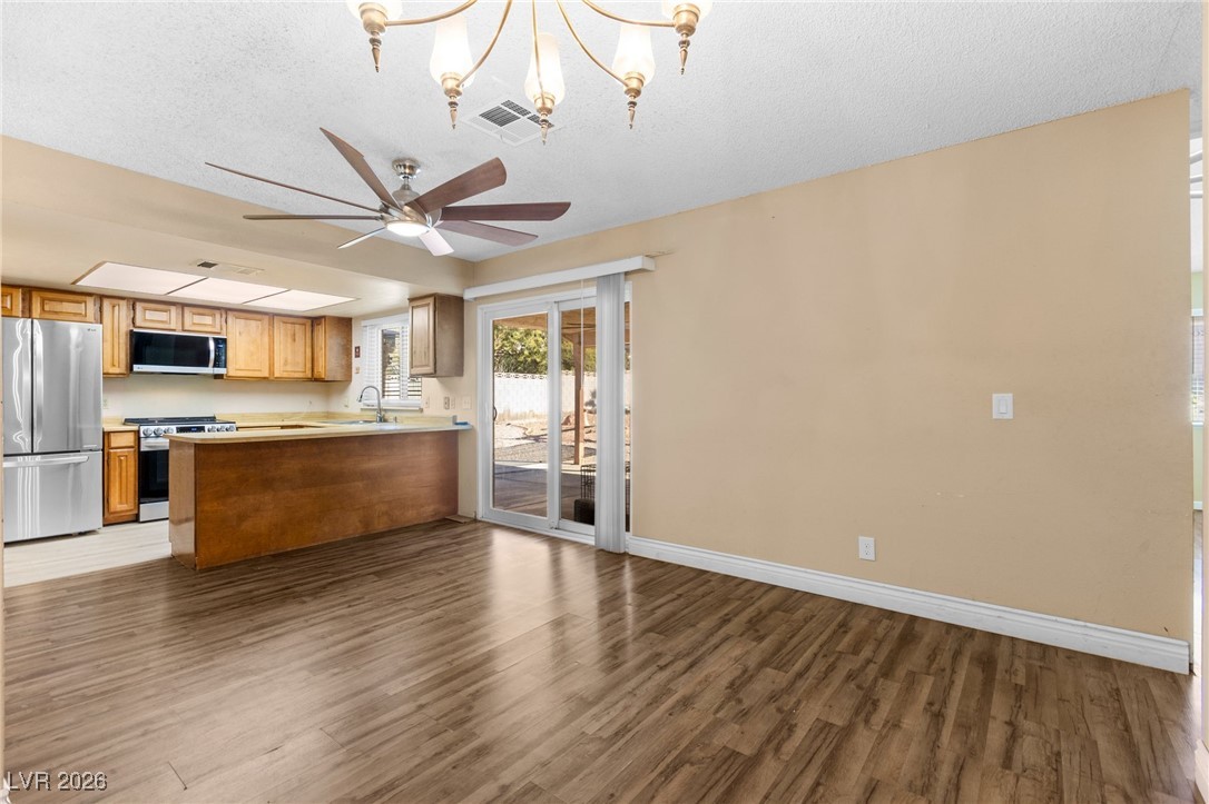1422 Calmview Place