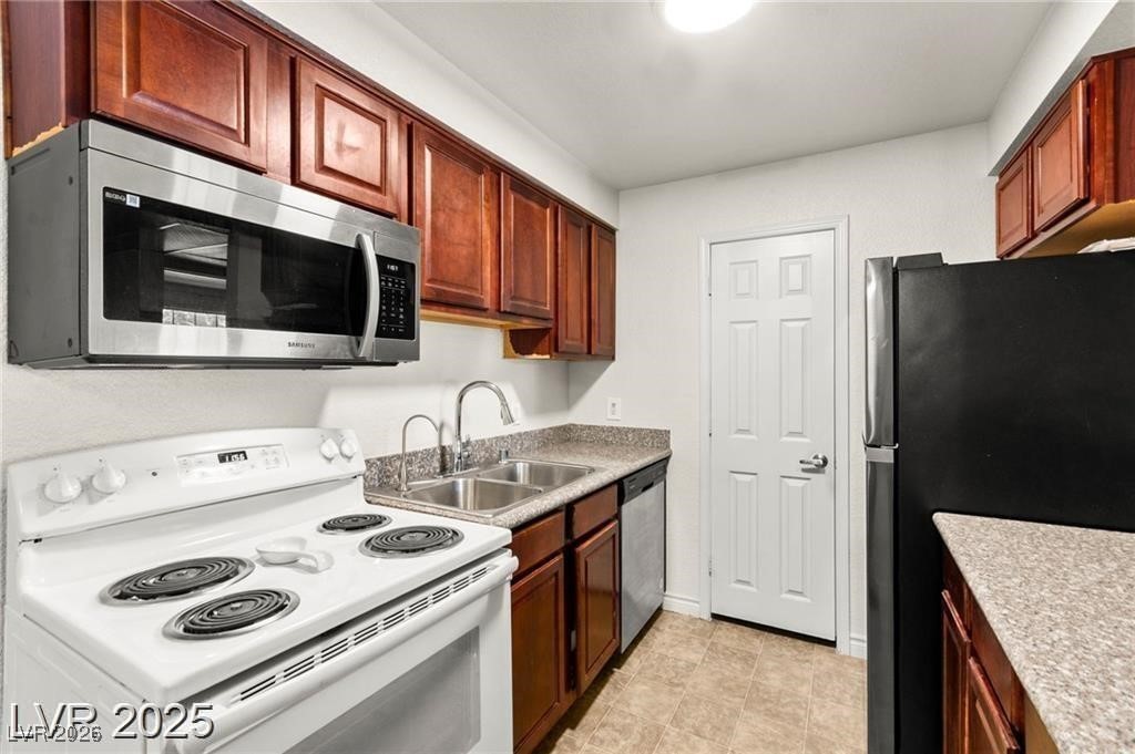 2606 South Durango Drive 276