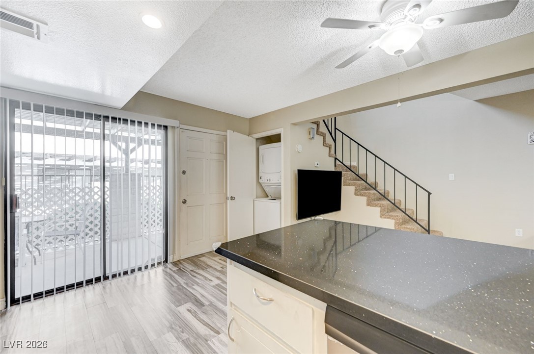 1016 Willow Tree Drive B