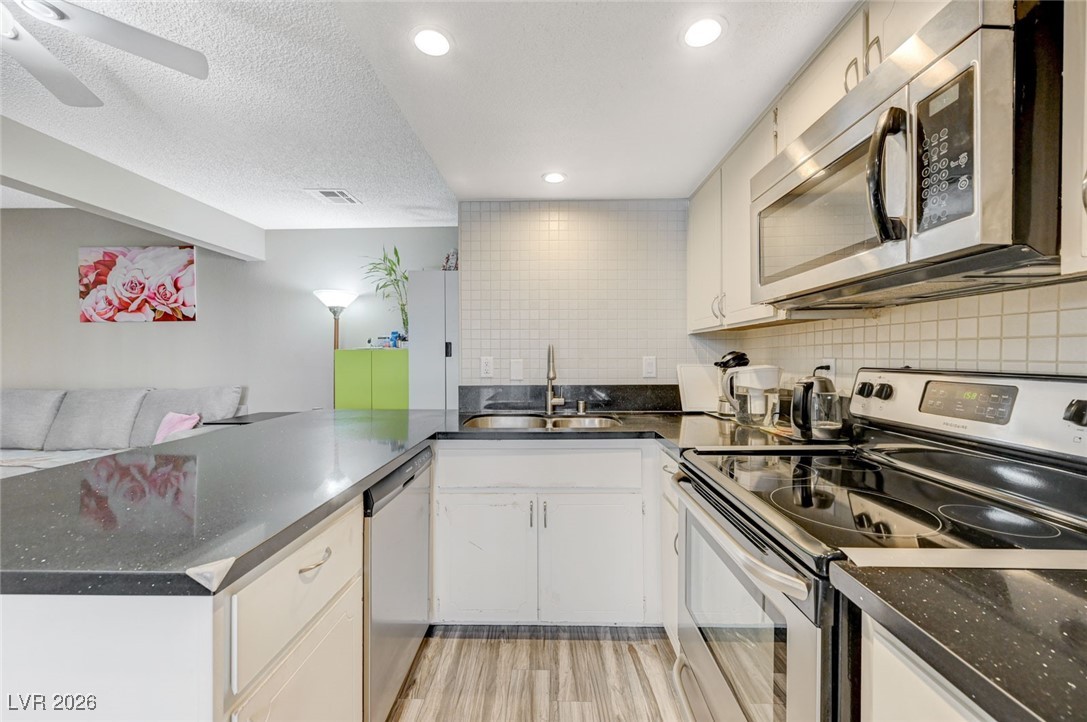 1016 Willow Tree Drive B