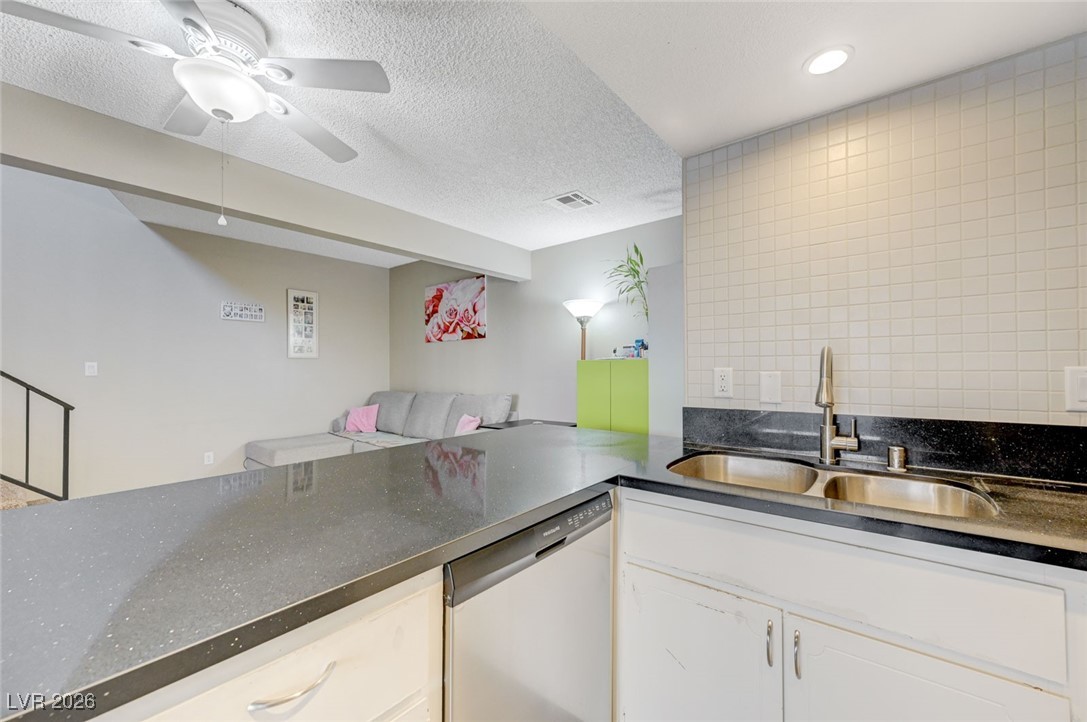 1016 Willow Tree Drive B