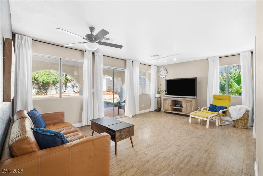 6374 Horizon Ridge Court