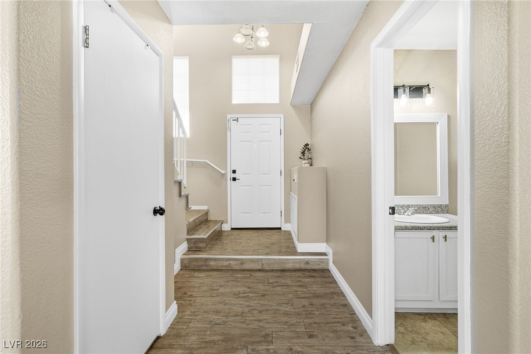 6374 Horizon Ridge Court