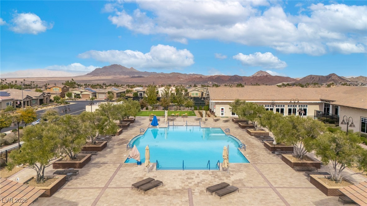 336 Verdi Falls Avenue