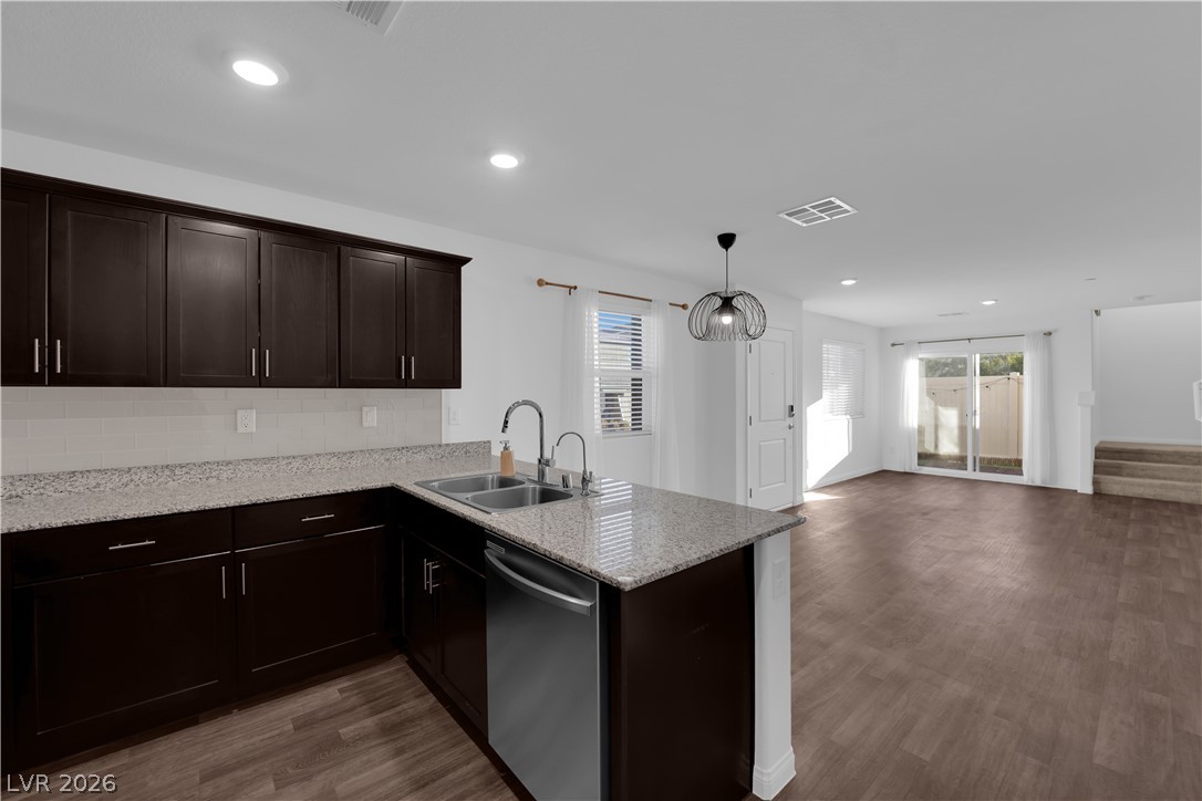 2872 Atomic Tangerine Way 1