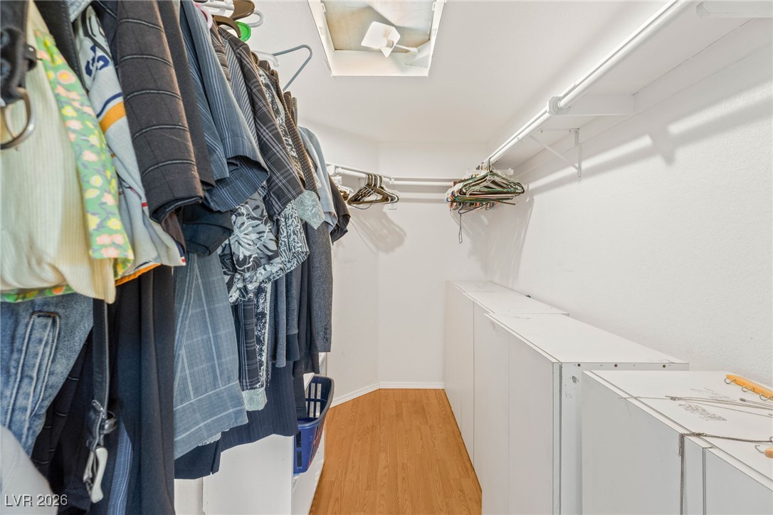 1542 Champagne Circle