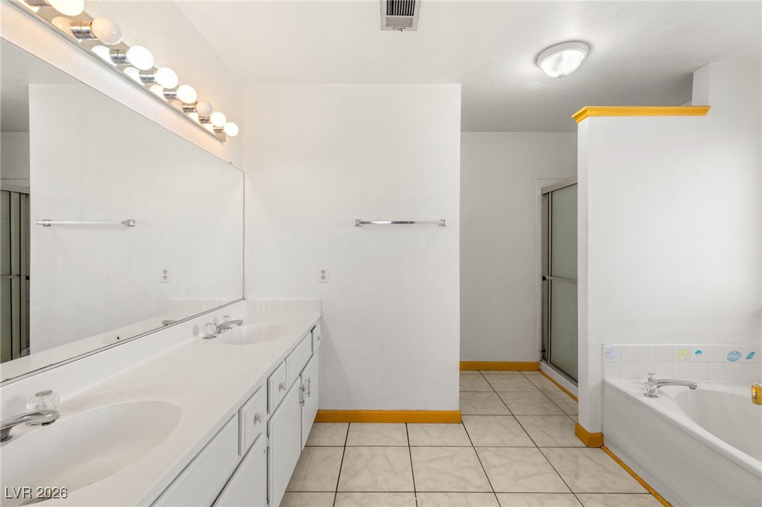 1542 Champagne Circle