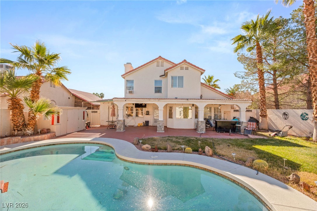 1542 Champagne Circle