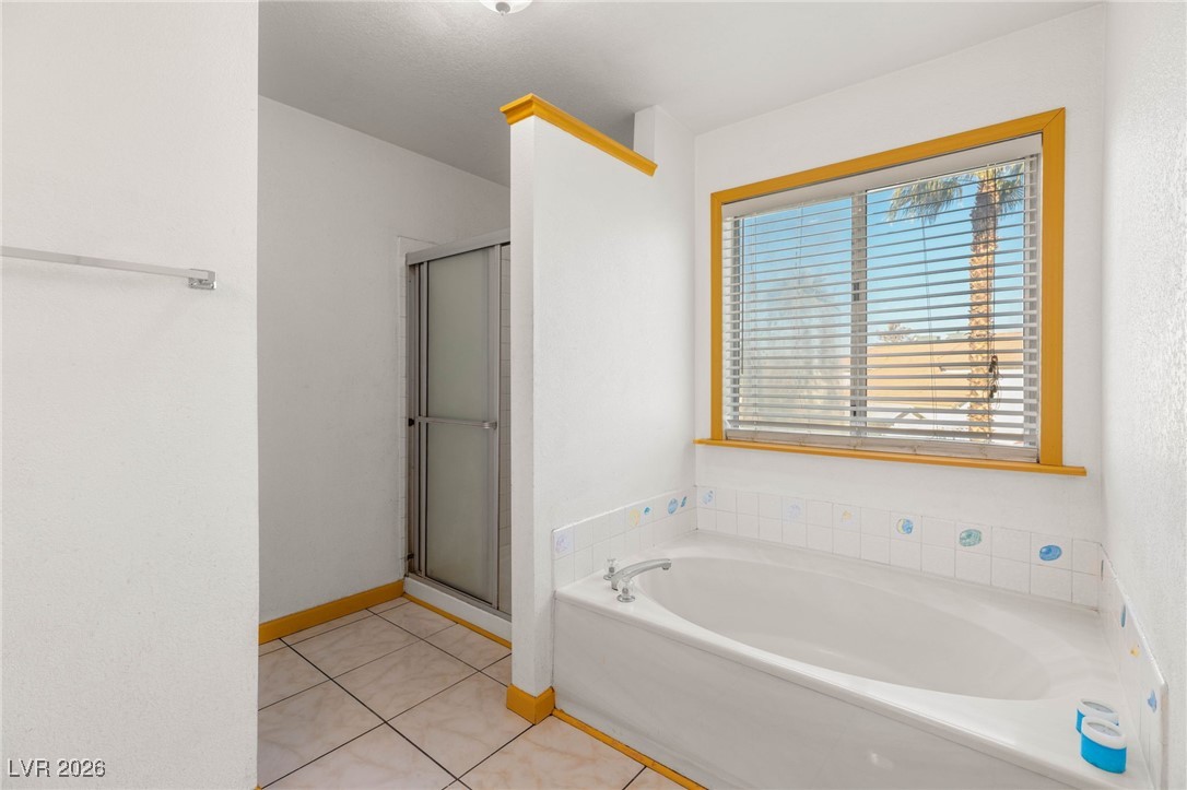 1542 Champagne Circle