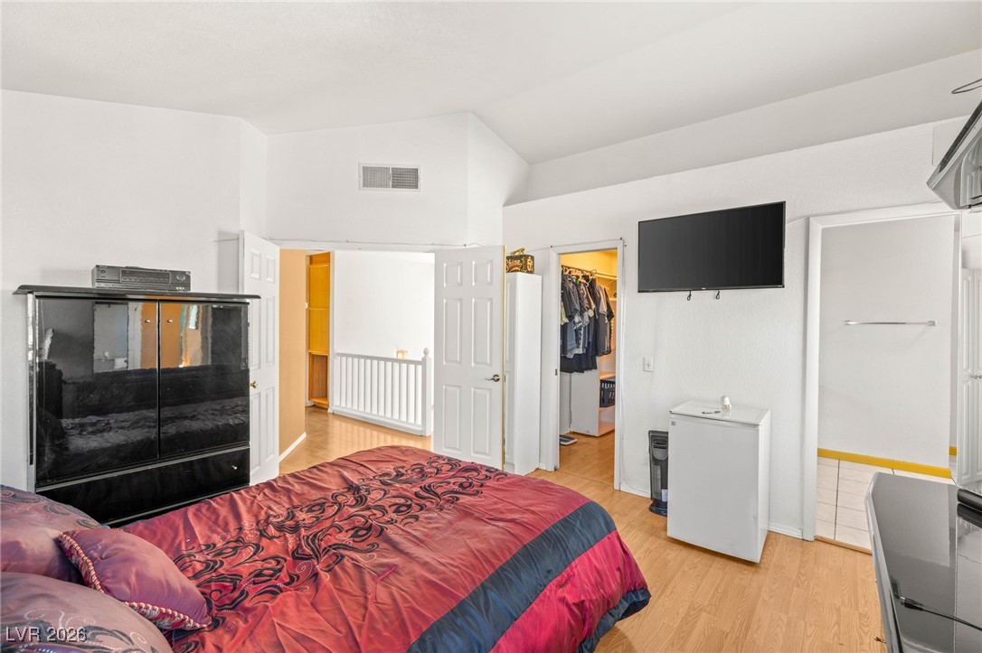 1542 Champagne Circle