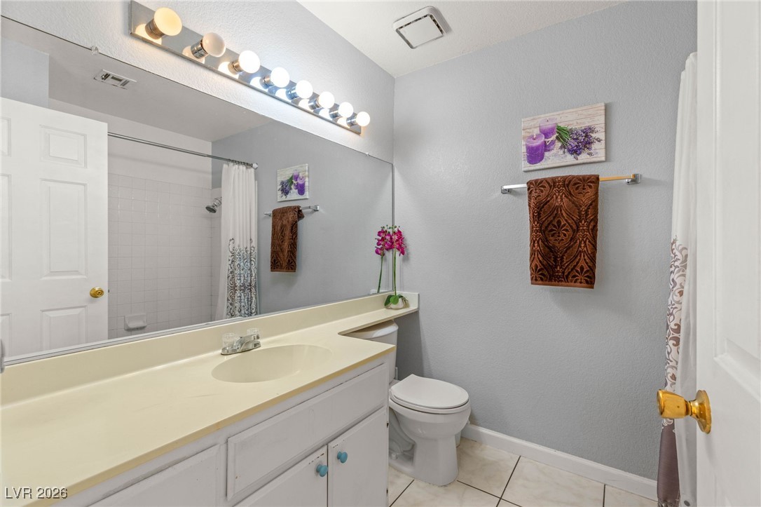 1542 Champagne Circle