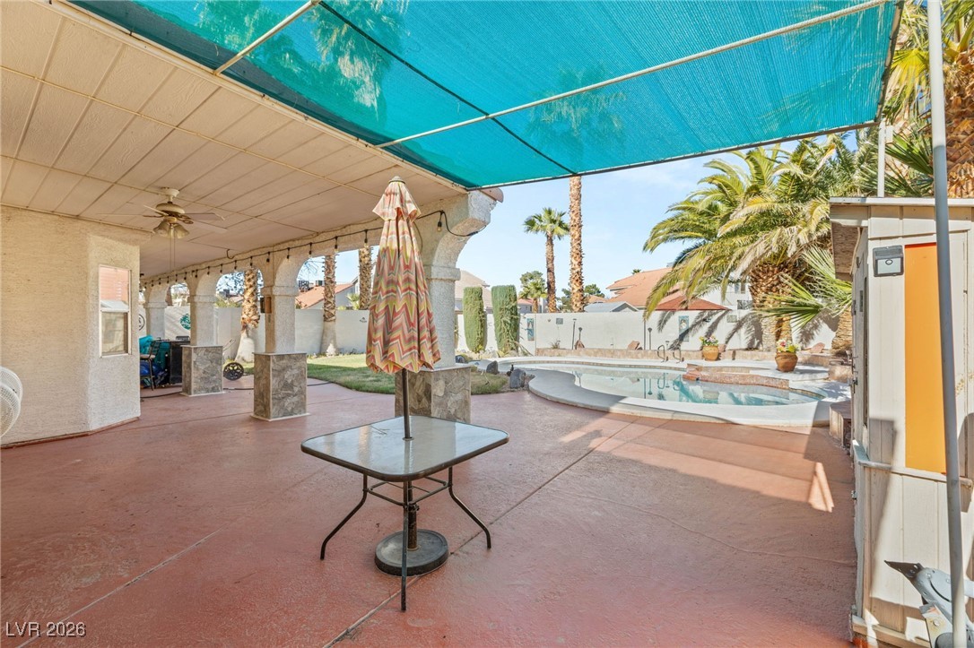 1542 Champagne Circle