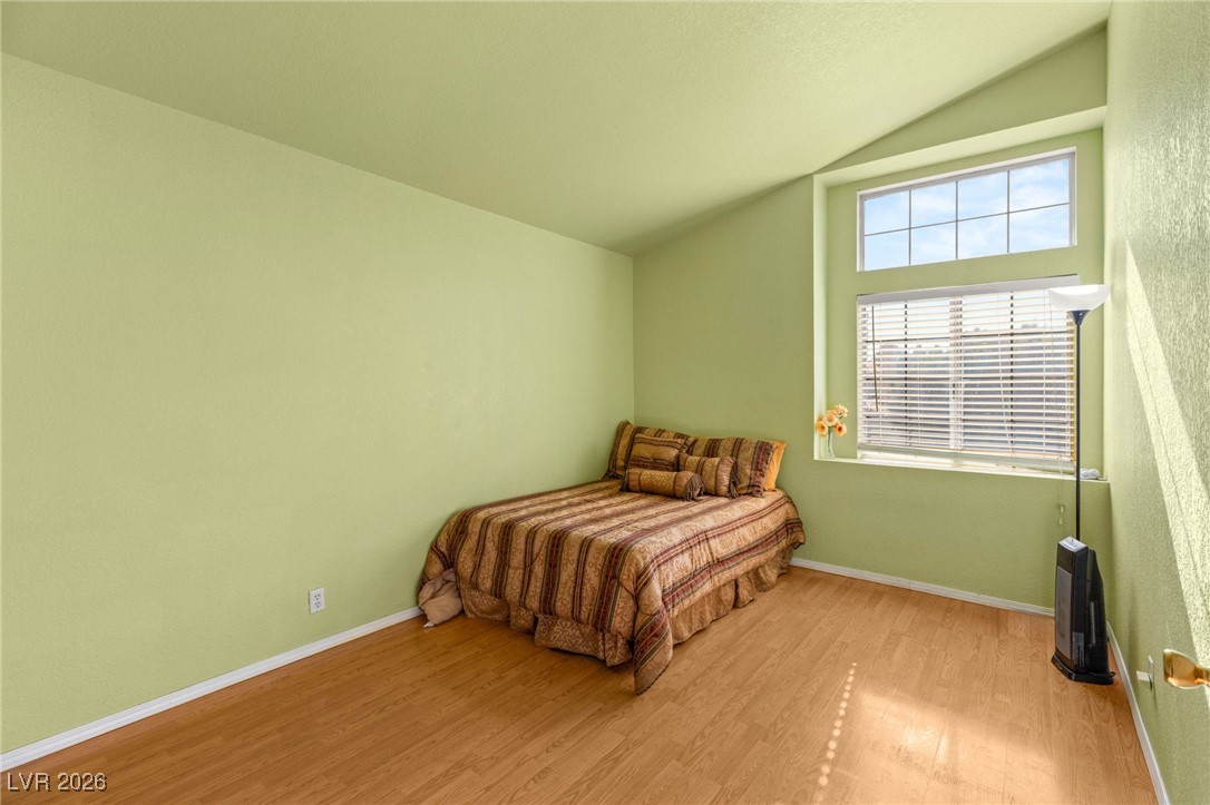 1542 Champagne Circle