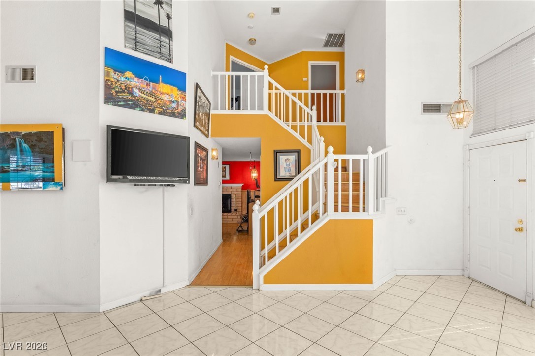 1542 Champagne Circle