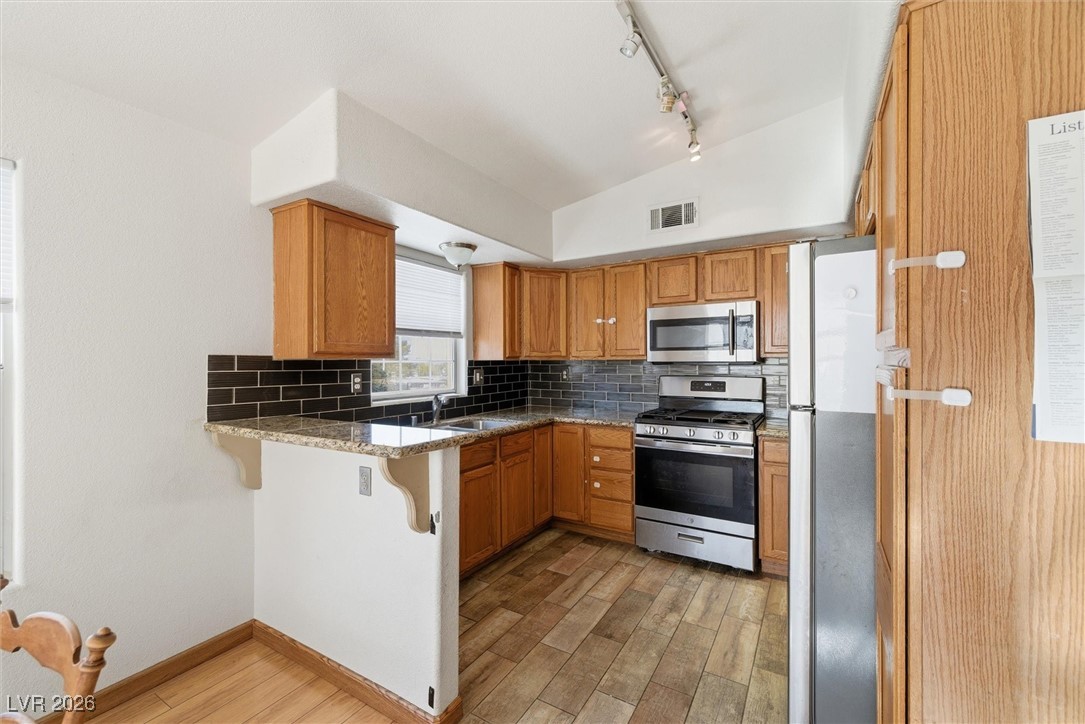 520 Arrowhead Trail 522