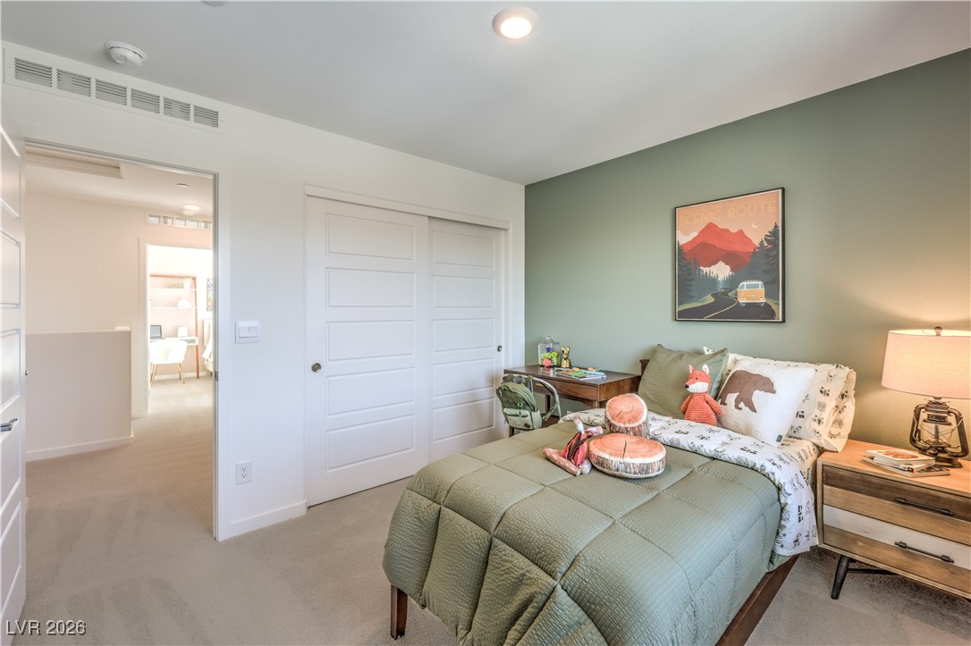 9371 AVA HATHAWAY Street 5