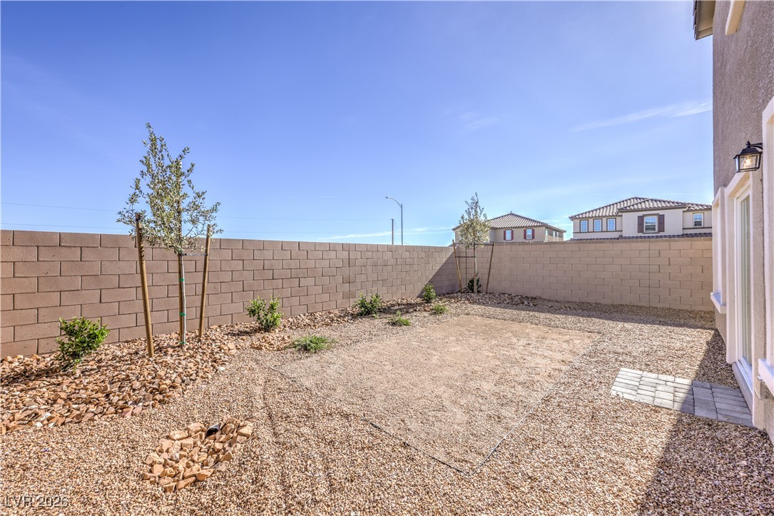 9371 AVA HATHAWAY Street 5