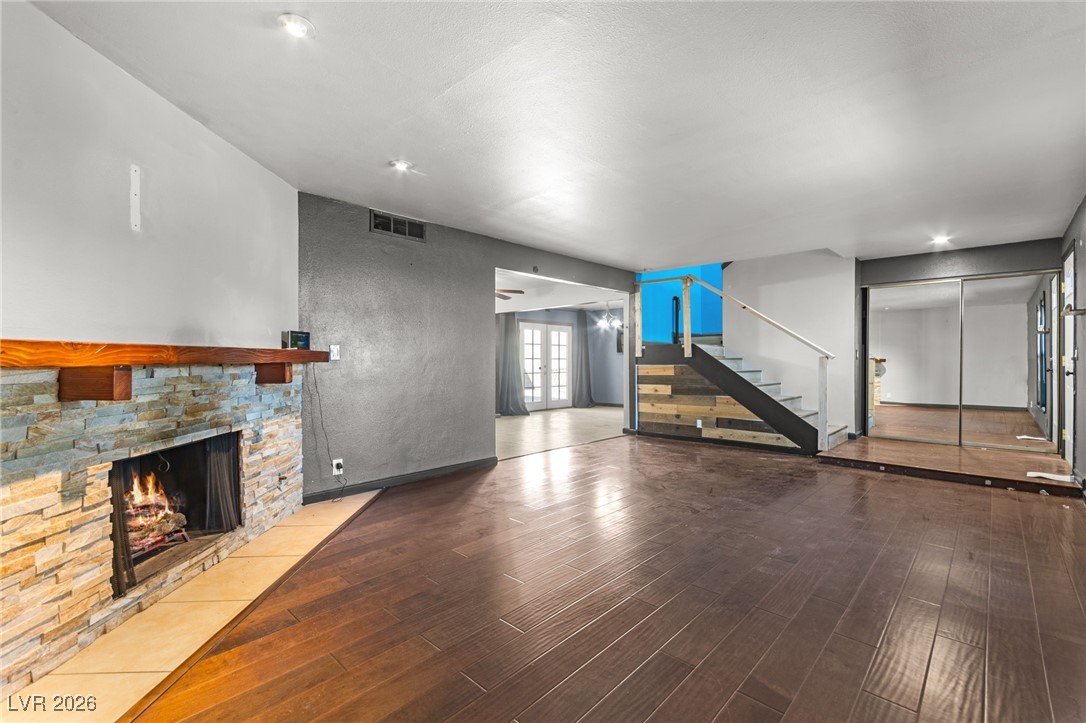 3719 Centennial Circle