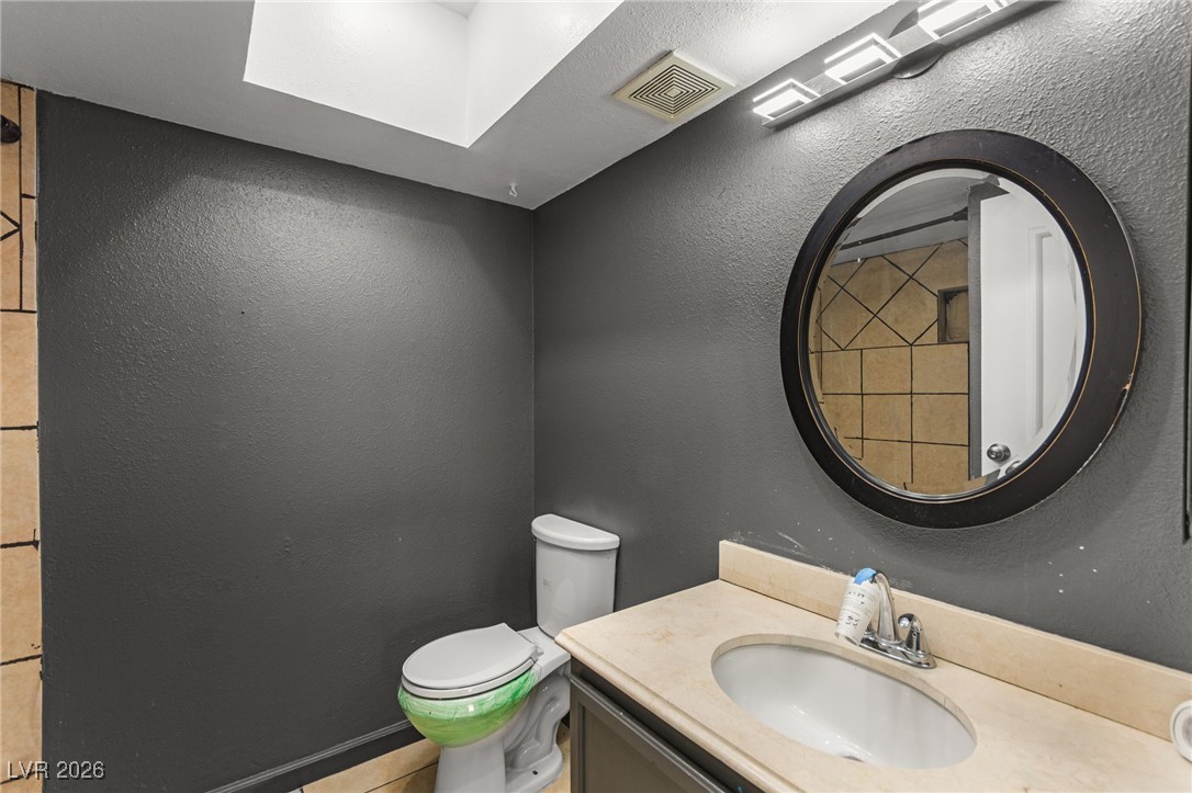 3719 Centennial Circle