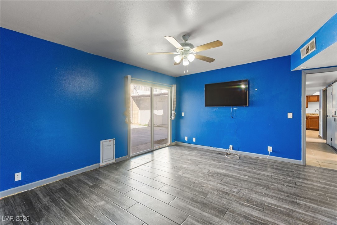 3719 Centennial Circle