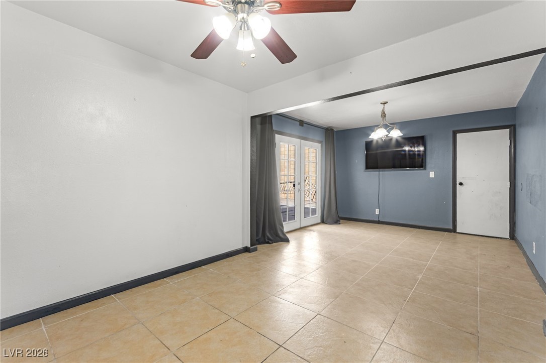 3719 Centennial Circle